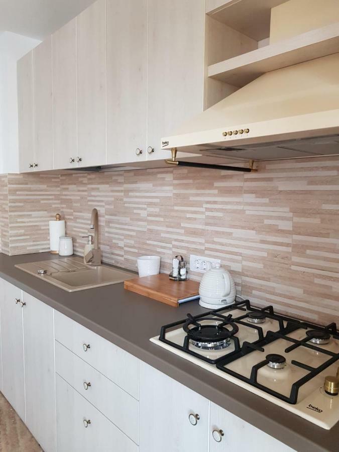 Apartament 2 Camere Ultracentral Римніку-Вилча Екстер'єр фото