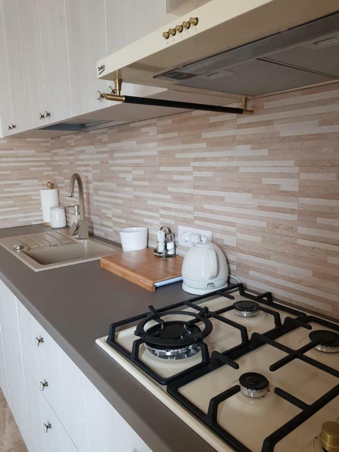 Apartament 2 Camere Ultracentral Римніку-Вилча Екстер'єр фото