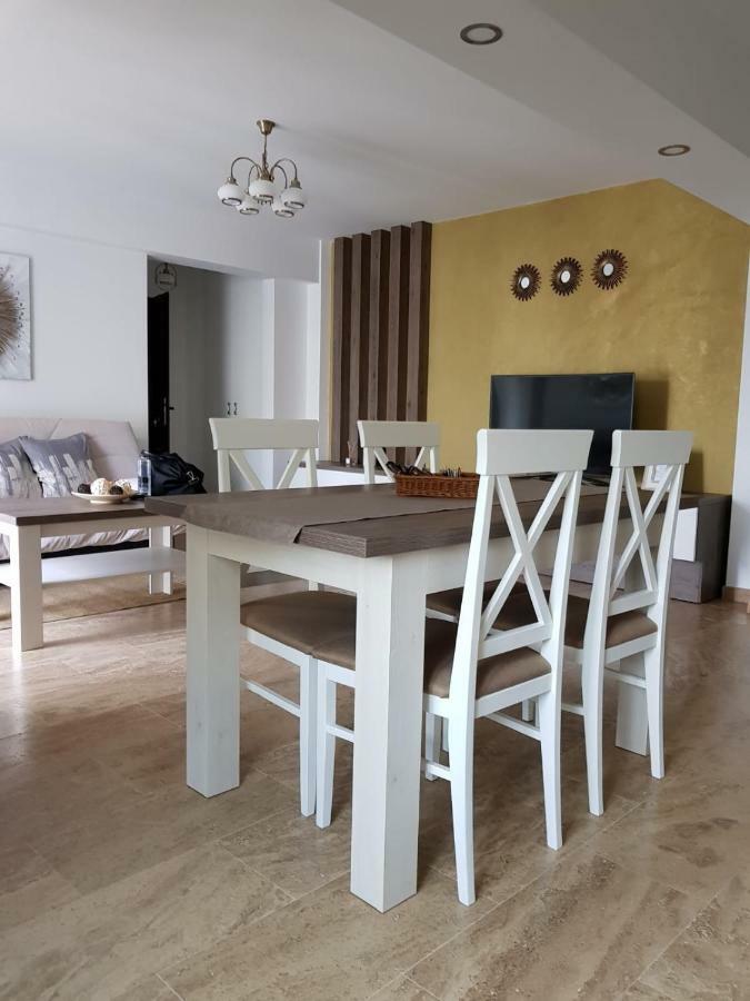 Apartament 2 Camere Ultracentral Римніку-Вилча Екстер'єр фото